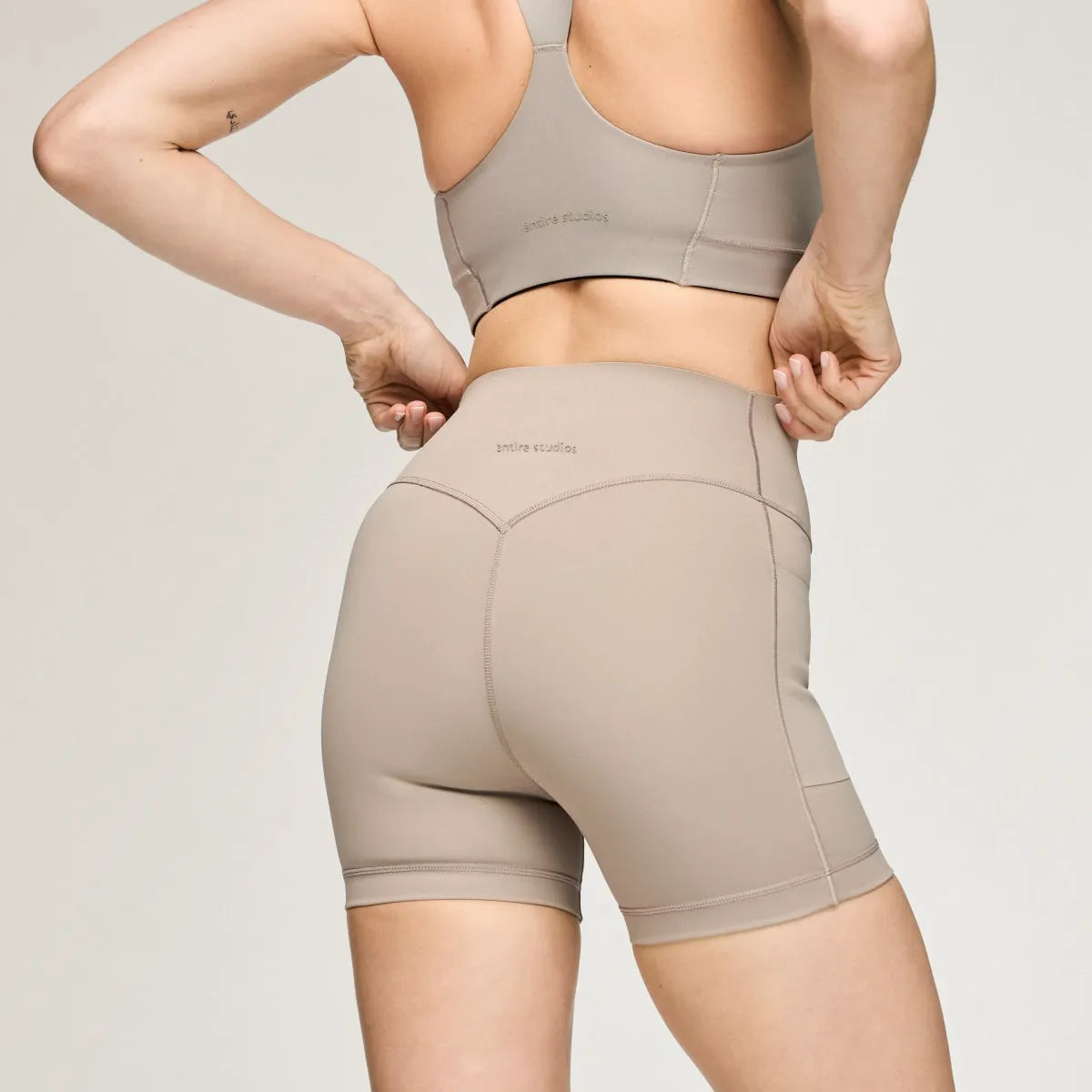 Weightlifting Beige