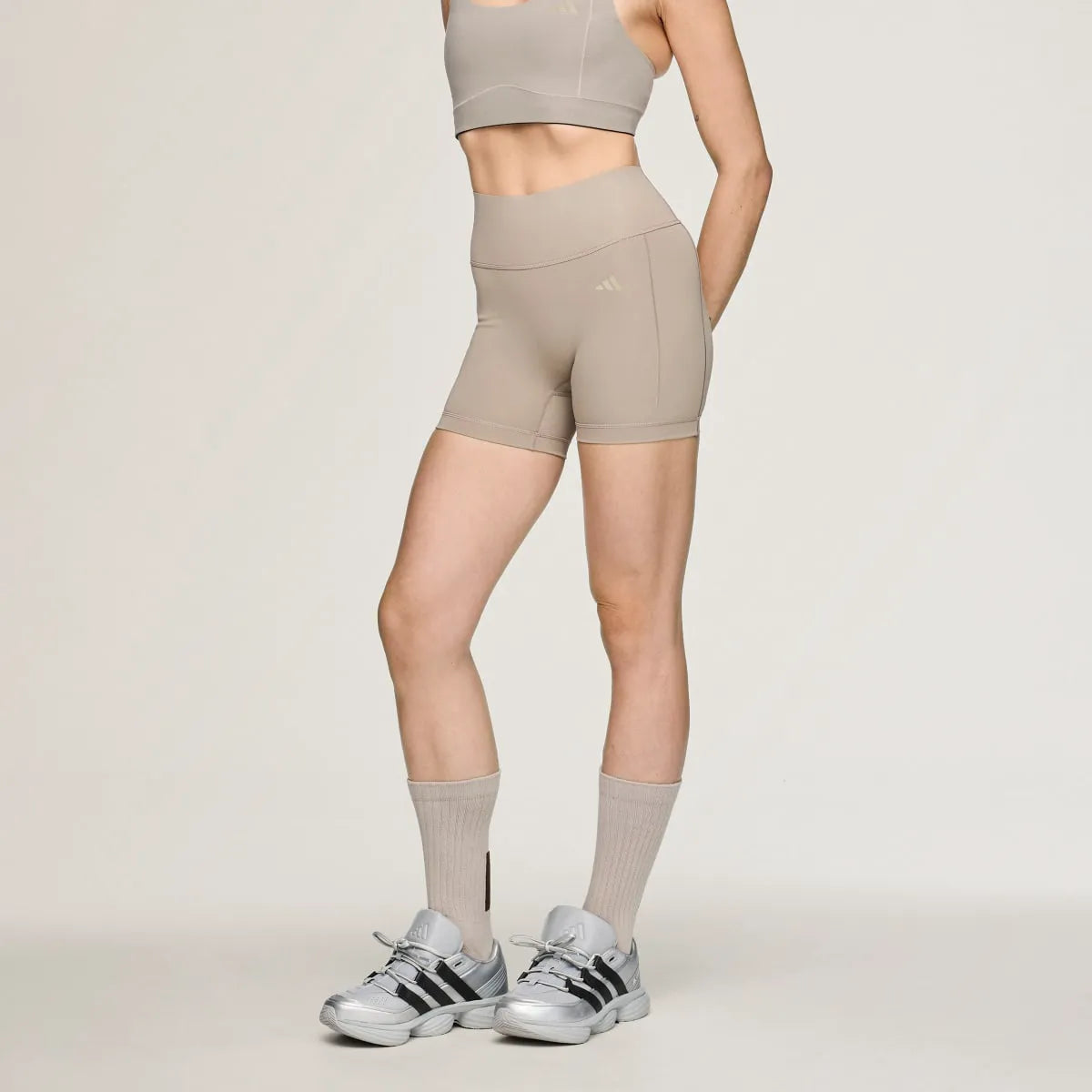 Weightlifting Beige