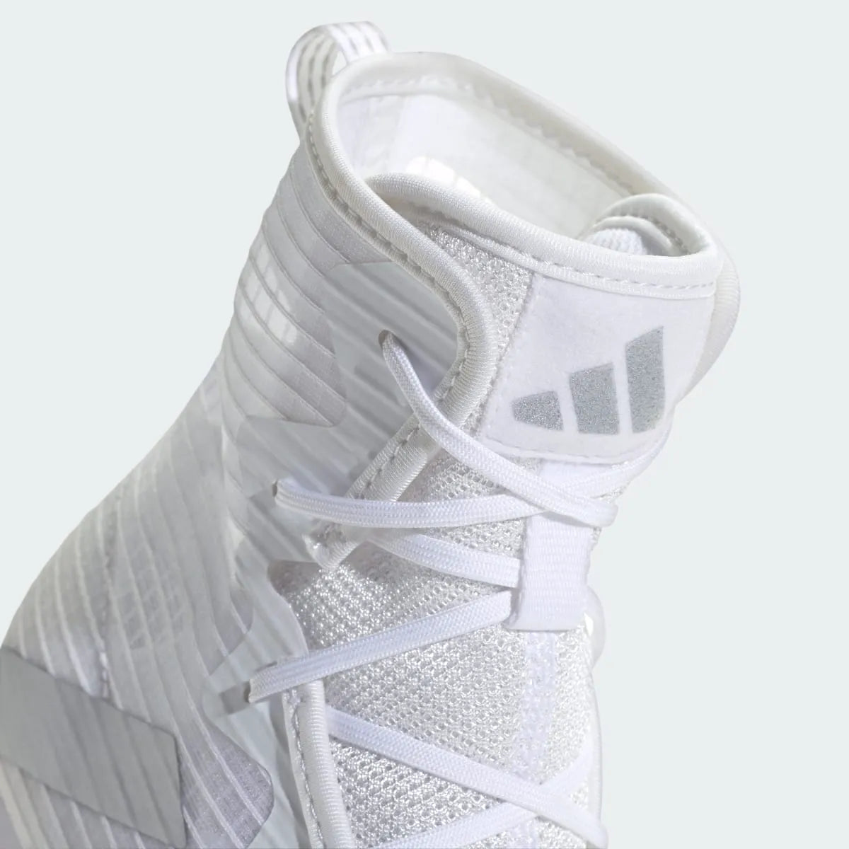 Boxing White