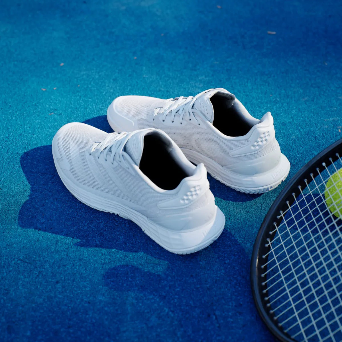 Tennis White