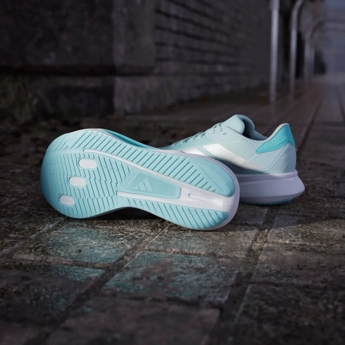Running Turquoise