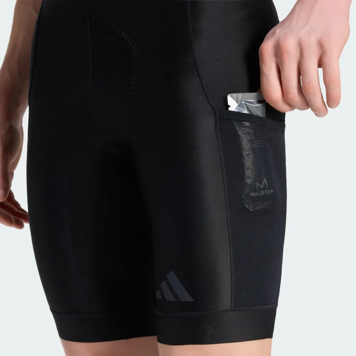Cycling Black